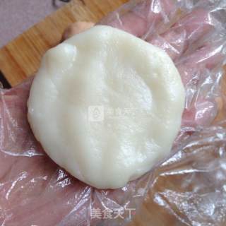 #新良first Baking Competition# Lotus Seed Paste Snowy Mooncakes recipe