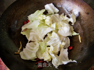 Xinlan Hand-made Private Kitchen [magi Shredded Cabbage]——the Helpless Old Soy Sauce of The Huahua Era recipe