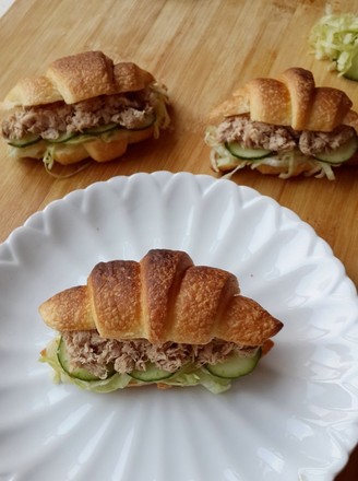 Tuna Croissant recipe