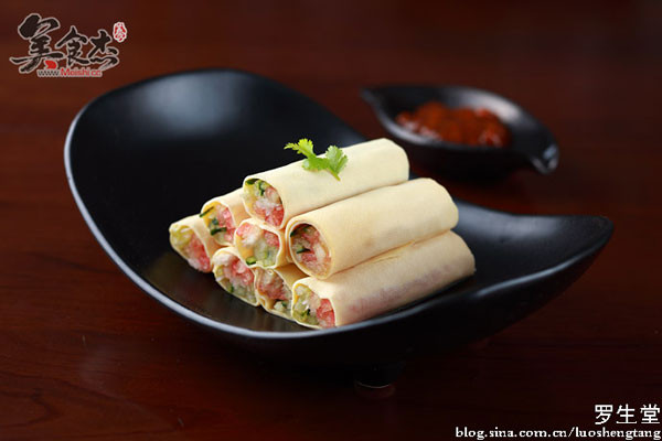 Three Silk Rolls with Melon Peel recipe