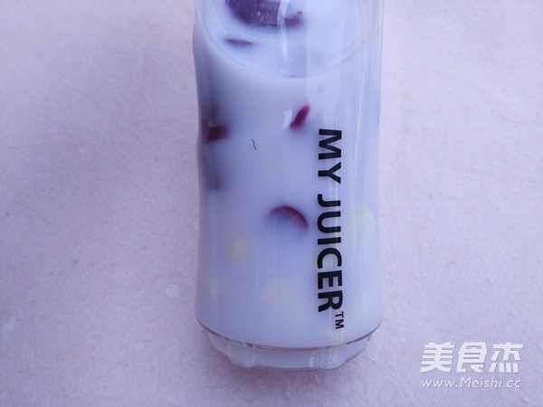 Purple Sweet Potato Yam Milkshake recipe