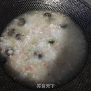 Lettuce Congee with Minced Meat and Sea Cucumber recipe