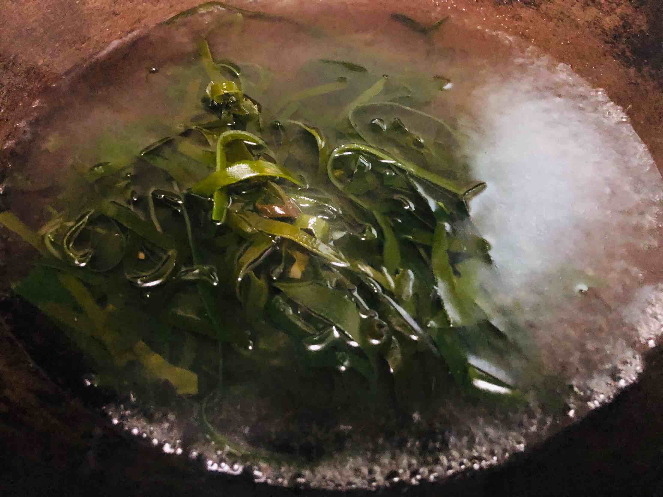 Water Spinach Mixed with Kelp recipe