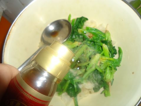 Cold Spinach Tremella recipe