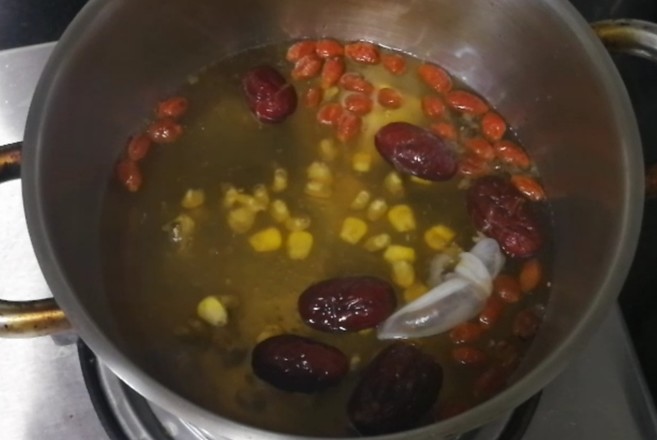 Red Date Crucian Fish Soup recipe