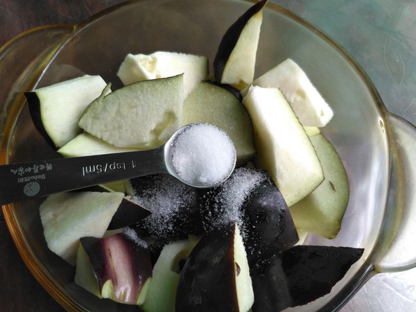 Stir-fried Green Peppers with Eggplant recipe