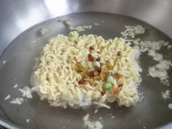 Mushroom Fried Sauce Noodle#中卓 Instant Noodles# recipe