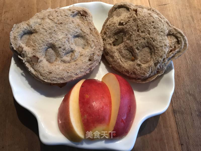 Bear Toast Comes with Eggs recipe