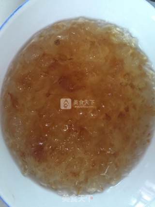 Peach Gum Snow Lotus Seed Tremella Syrup recipe