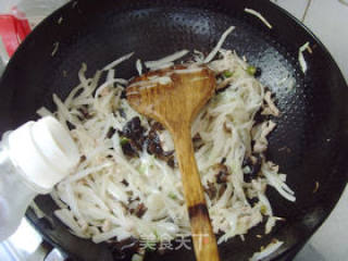 Chinese Cabbage with Shredded Pork recipe