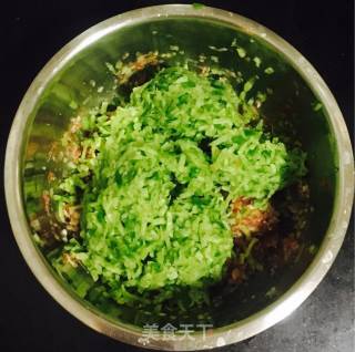Deep-fried Shredded Carrot Meatballs recipe