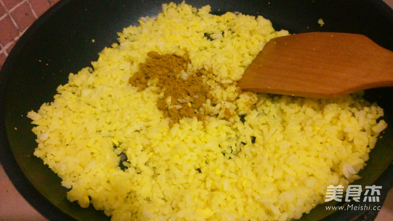 Meng Chicken Curry Egg Fried Rice recipe