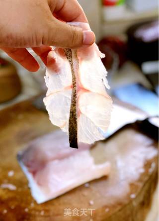 Fresh Mandarin Fish Rolls with Fish and Sheep recipe
