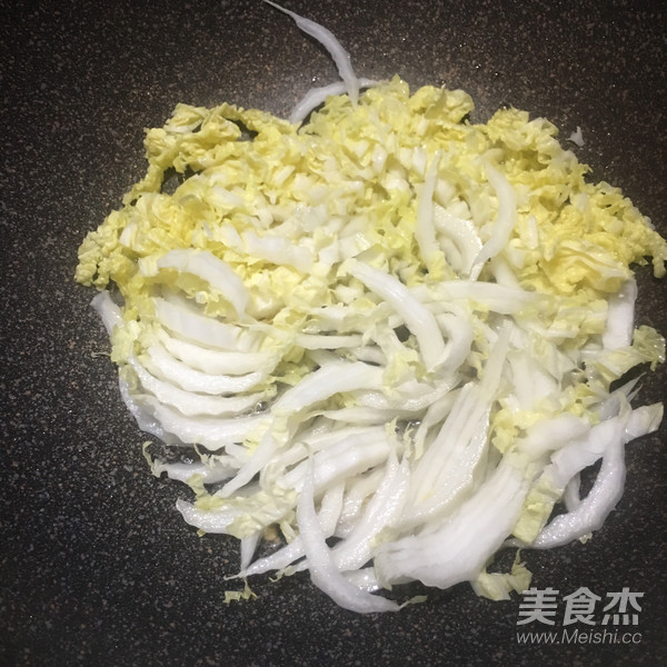 Fried Noodles with Cabbage recipe