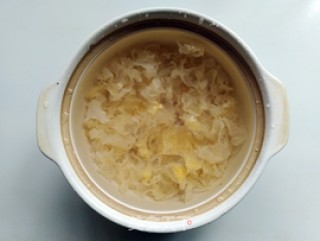 Wolfberry Tremella Soup recipe