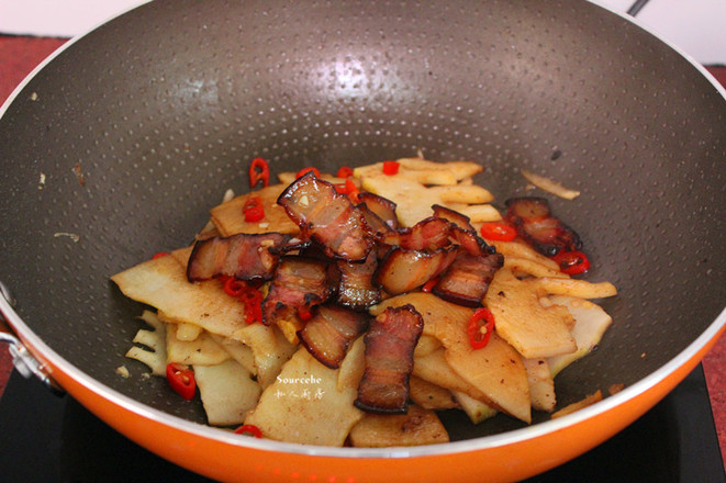 Stir-fried Bacon with Bamboo Shoots recipe