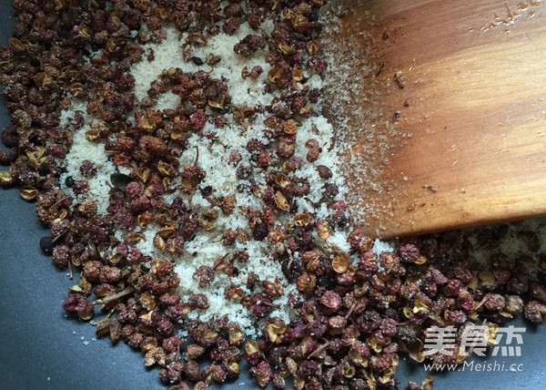 Homemade Salt and Pepper Powder recipe