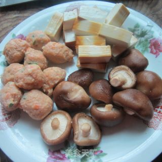 Mushroom Boiled Meatballs recipe