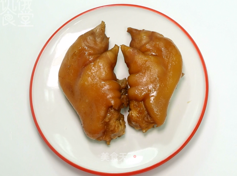 Spiced Roasted Pork Trotters recipe