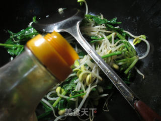 #trust of Beauty# Spinach Fried Soybean Sprouts recipe