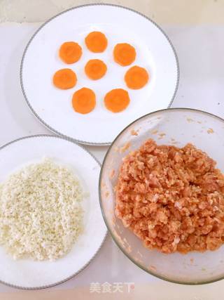 Qiuyan's Glutinous Rice and Lotus Root Balls recipe