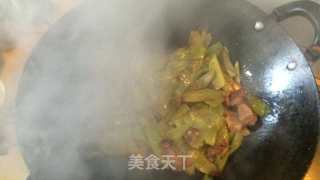 Stir-fried Lettuce with Old Bacon recipe