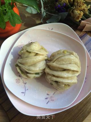 Scallion Flower Roll recipe