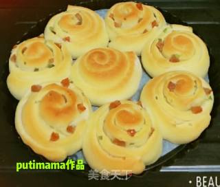 Scallion Sausage Bread recipe