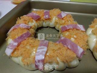 #aca烤明星大赛# Pork Floss and Bacon Bread recipe