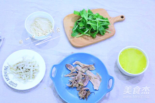Baby Chicken Noodle Soup Nutritional Supplement, Chicken Drumsticks + Small Green Vegetables + Shutters recipe
