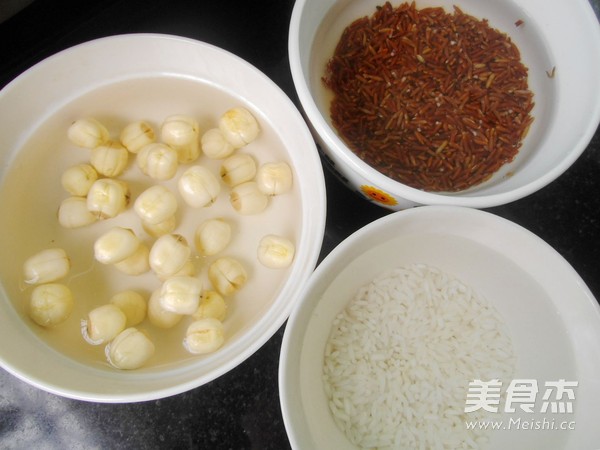 Lotus Seed Double Rice Porridge recipe