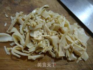 Stir-fried Bamboo Shoots with Plum Beans recipe