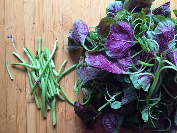 Amaranth with Garlic recipe