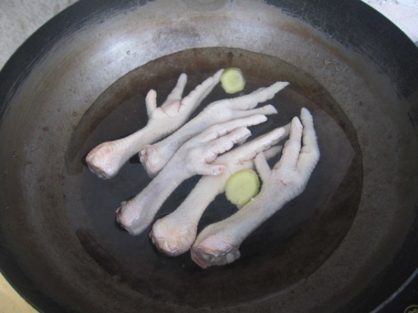 Braised Chicken Feet recipe