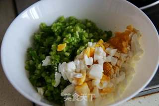 Salted Duck Eggs with Green Peppers recipe