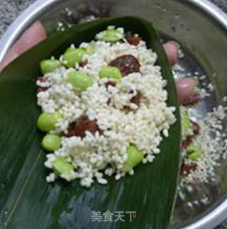 My Son’s Favorite Zongzi~~~~~~ Edamame, Spicy Sausage, Glutinous Rice Dumpling recipe