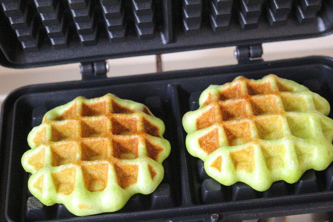 Spinach Waffles recipe