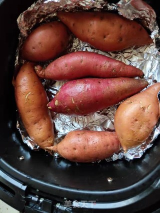 Peng Dou Takes You to Make An Air Fryer Version of Roasted Sweet Potatoes recipe