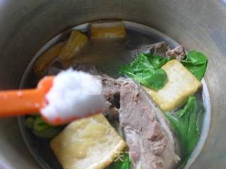 Vegetable, Tofu, Meat and Bone Soup recipe