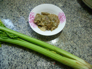 Stir-fried Celery with Mustard recipe