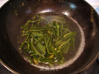 Stir-fried Kelp and Cabbage with Soy Sauce recipe