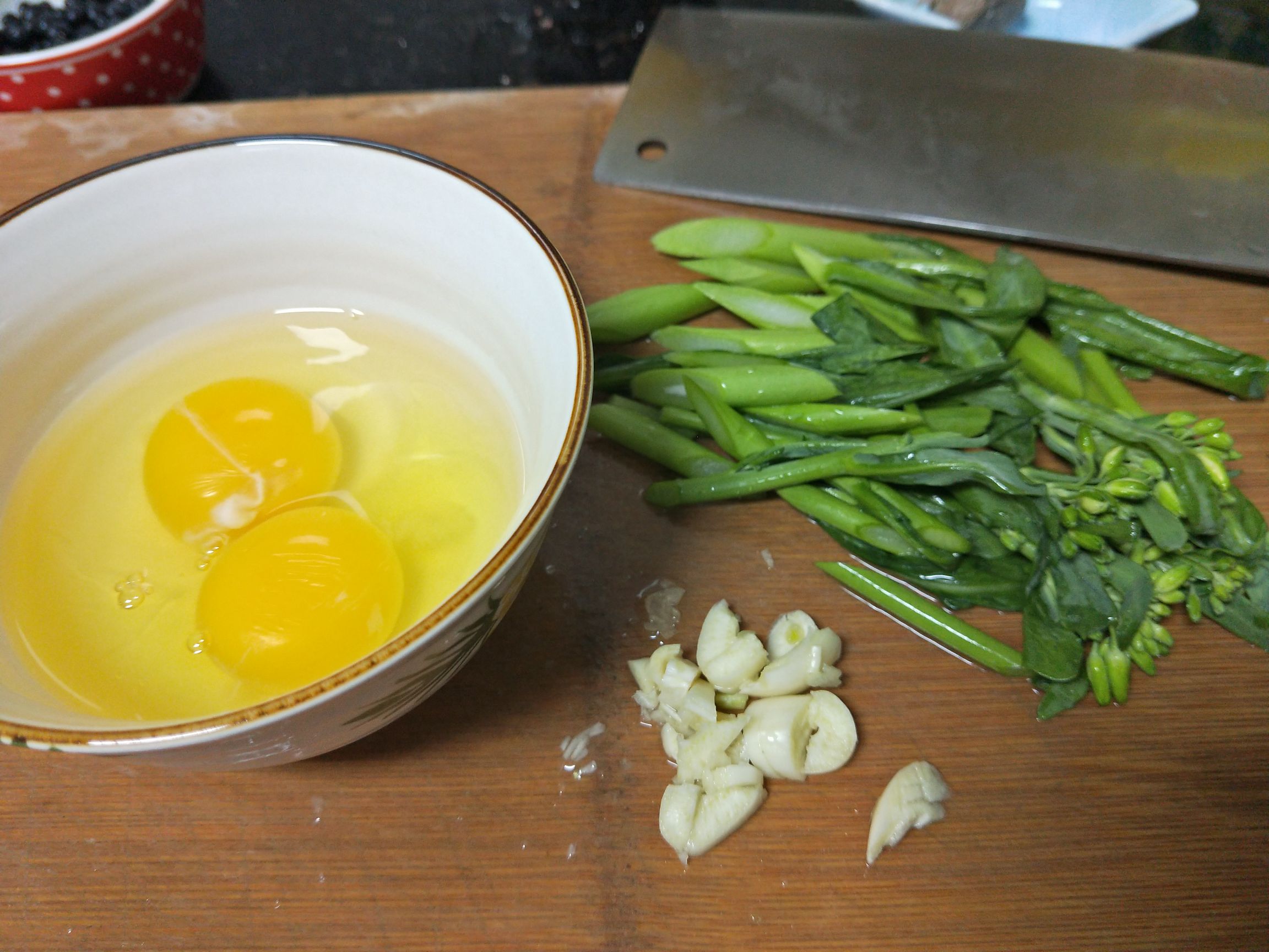 Scrambled Eggs with Kale recipe