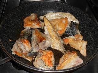 Pan-fried Salmon Head recipe