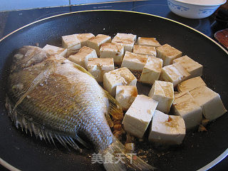 Fried Sea Fish Braised Tofu recipe