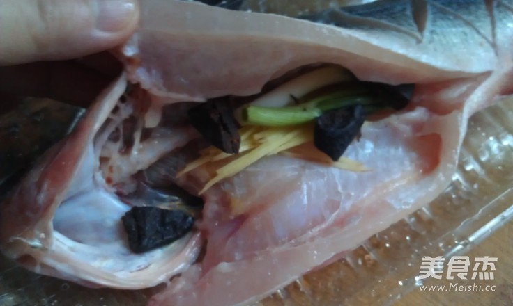 Steamed Sea Bass with Olive Horn recipe