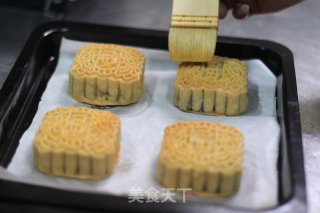 Mid-autumn Festival-mooncakes for Yourself and Your Family recipe