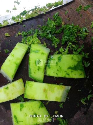 Stir-fried Hot and Sour Winter Melon Peel recipe