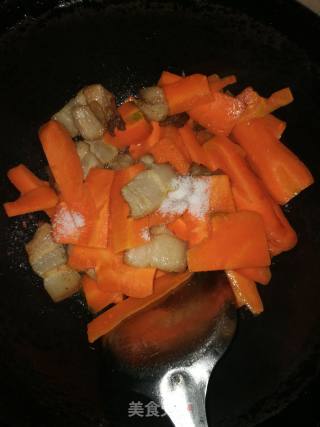 #团圆饭# Twice-cooked Pork and Carrot Slices recipe