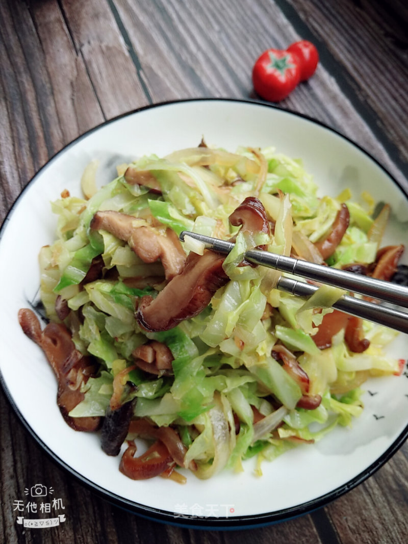 Stir-fried Cabbage with Mushrooms recipe