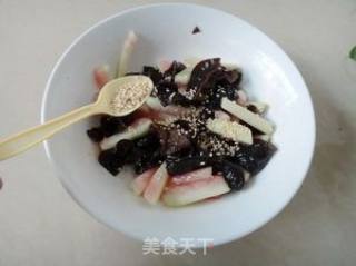 Sesame Fungus Mixed with Melon Peel recipe